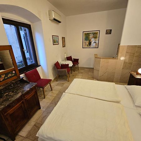 Center Room D16 In The Ancient Roman Palace 스플리트 외부 사진